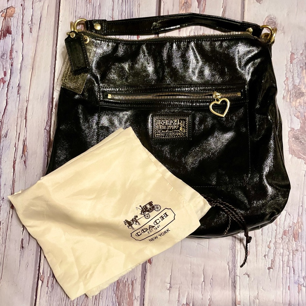 Coach Daisy Liquid Gloss Patent Leather shoulder bag - Picture 9 of 11